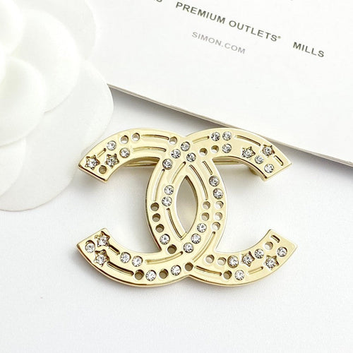 Chanel 24A Diamond Gold 18K Gold Brooch